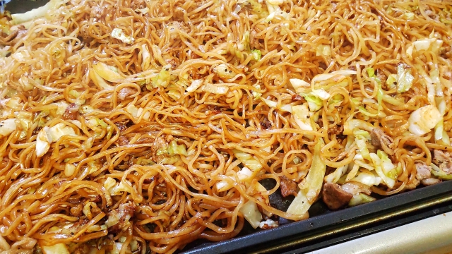 富士宮焼きそばの調理