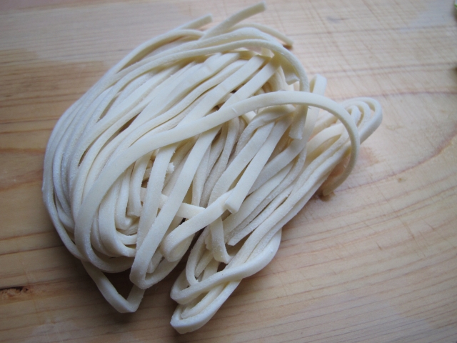 味噌煮込みうどんの麺