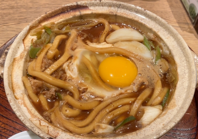 山本屋本店の味噌煮込みうどん