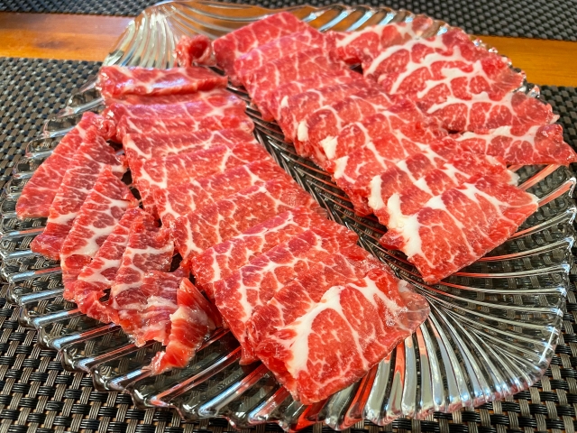 馬肉中トロ