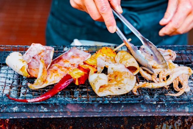 呼子朝市通りの浜焼き
