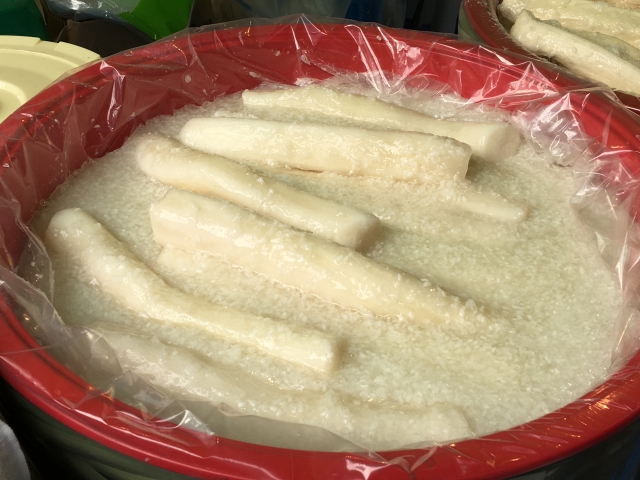 漬けこまれたべったら漬け
