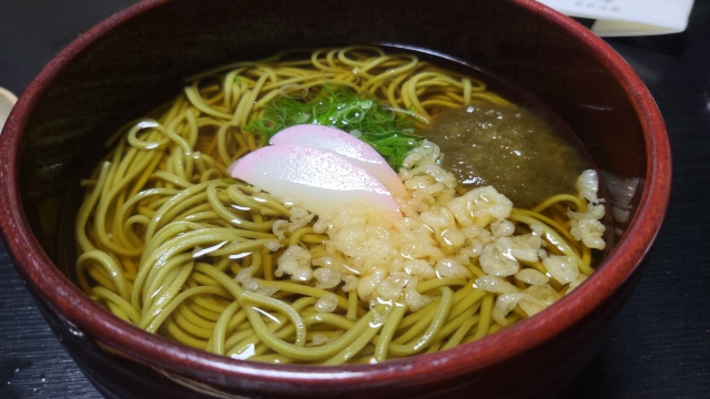 温かい茶そば