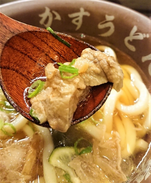 かすうどんの「油かす(あぶらかす)」