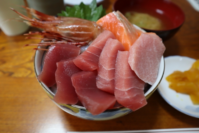 大間のマグロ丼