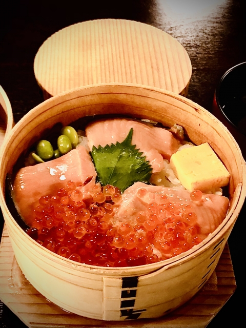 田季野の鮭親子輪箱